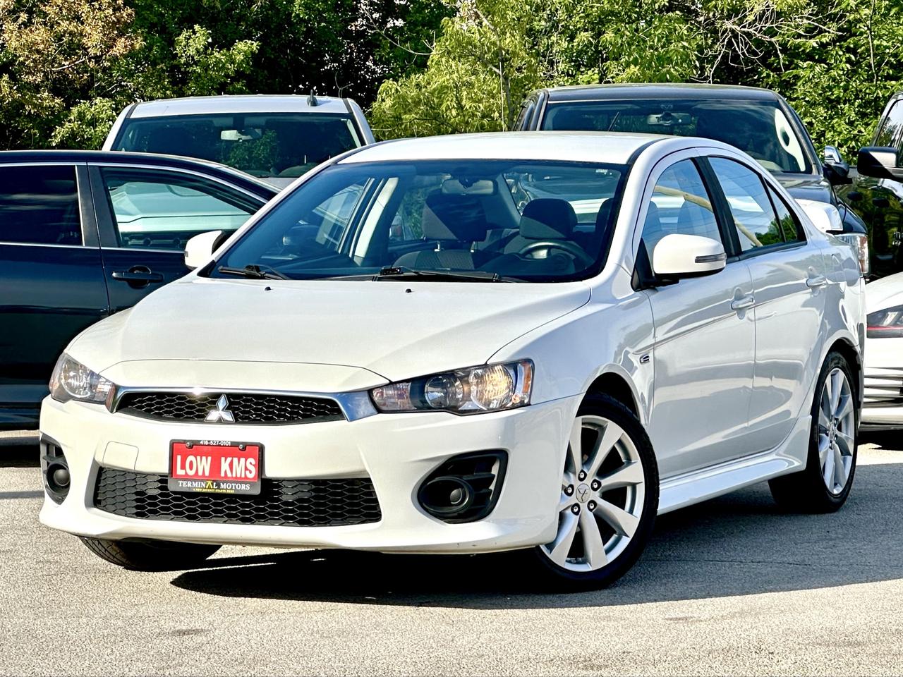 2016 Mitsubishi Lancer ES - Photo #1