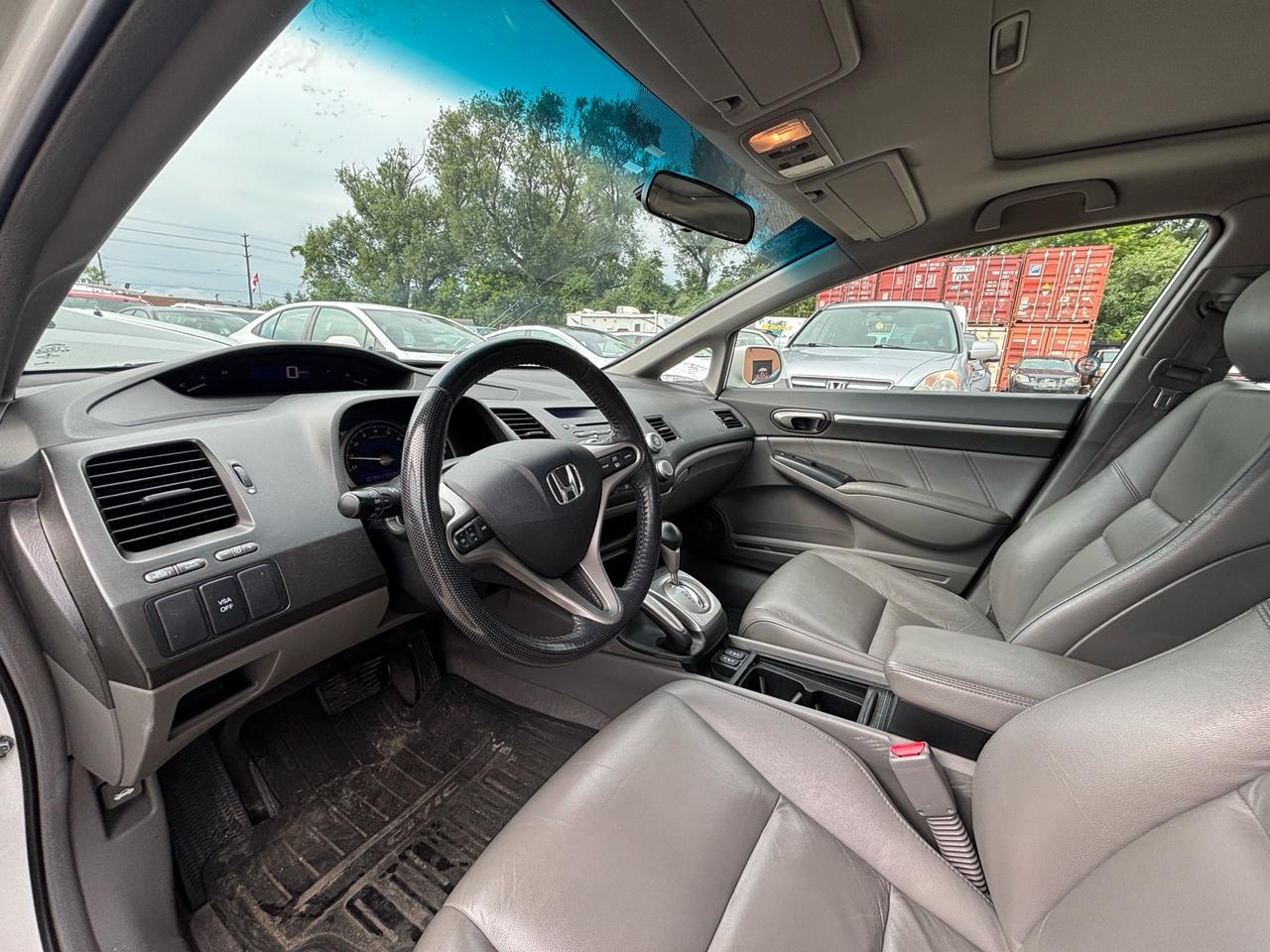 2010 Honda Civic 4dr Auto EX-L Photo