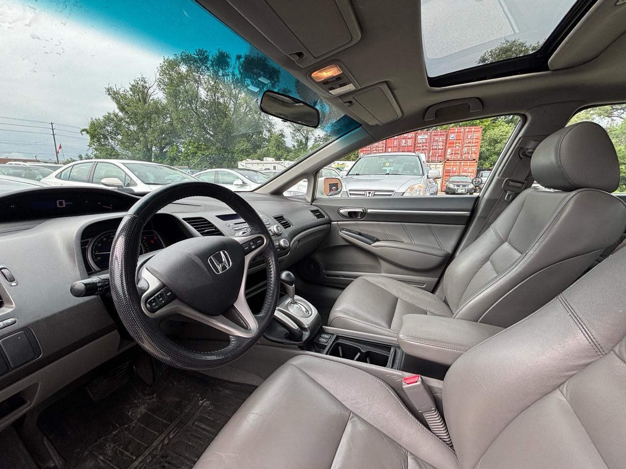 2010 Honda Civic 4dr Auto EX-L Photo