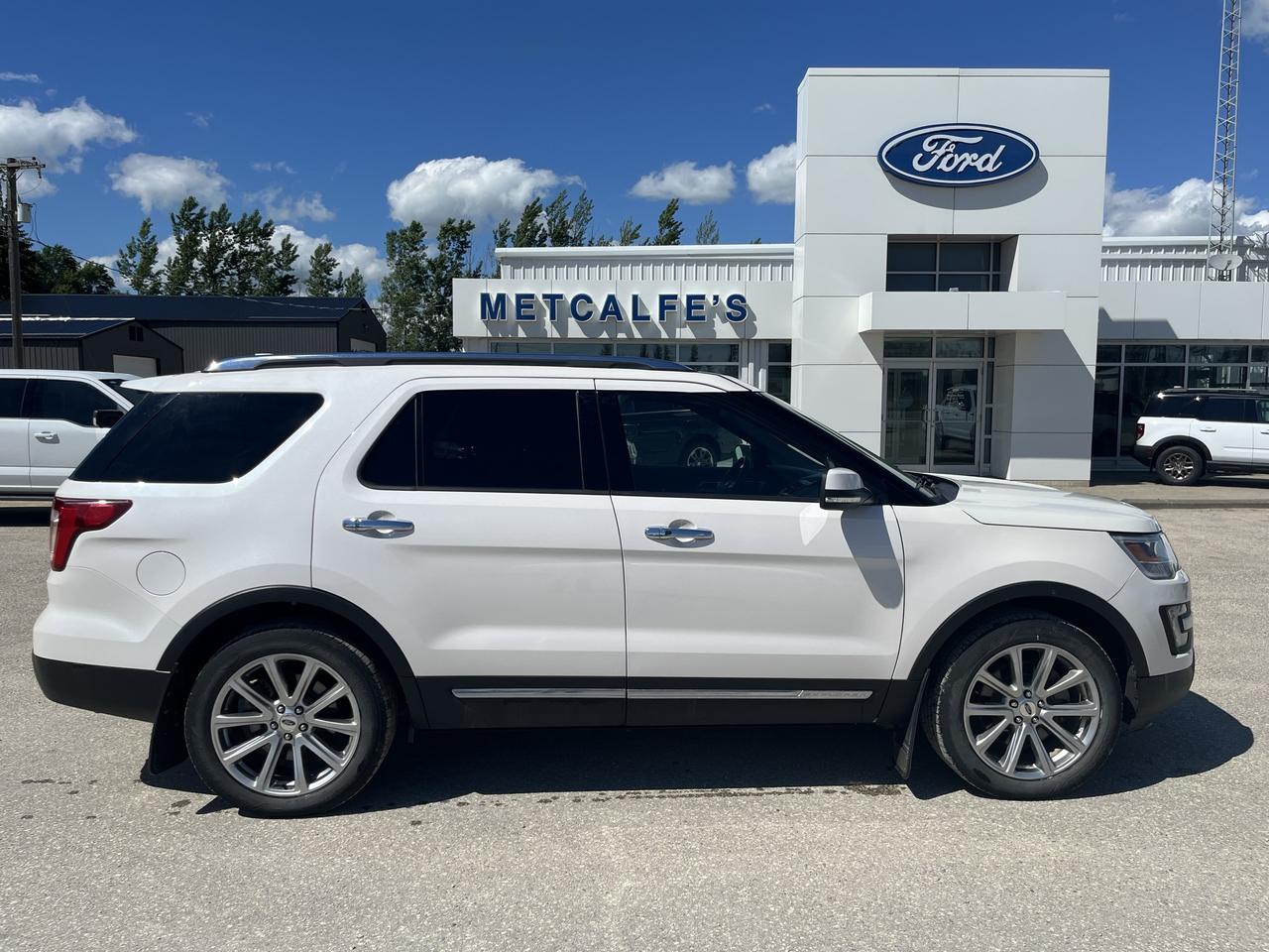 Used 2017 Ford EXPLORER L  for sale in Treherne, MB