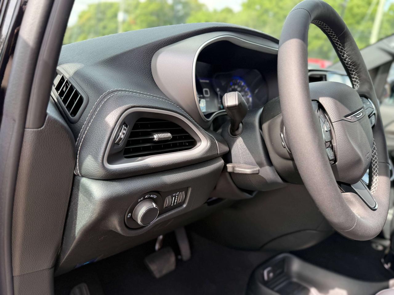 2027 Chrysler Pacifica Select AWD | S Package Photo
