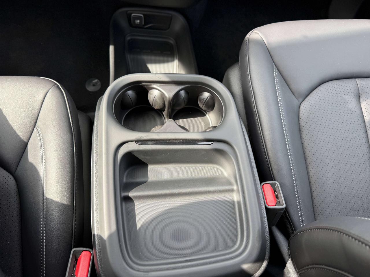 2027 Chrysler Pacifica Select AWD | S Package Photo