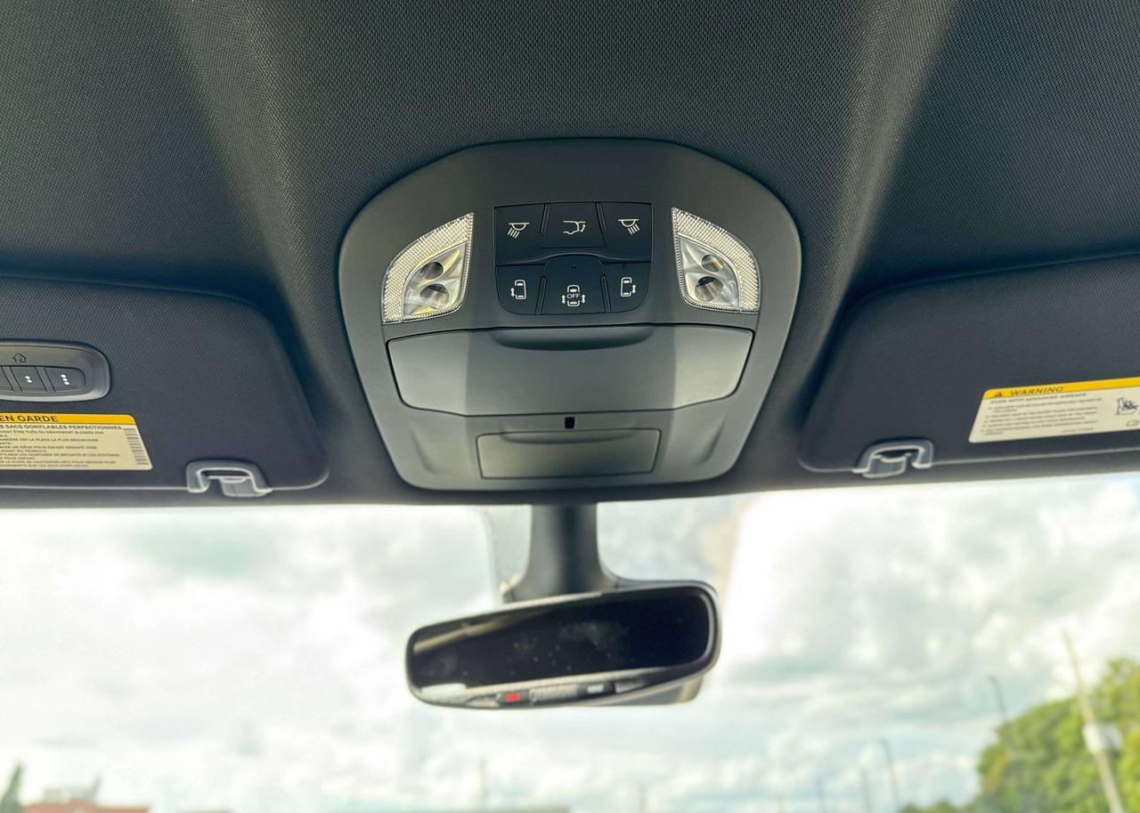 2027 Chrysler Pacifica Select AWD | S Package Photo