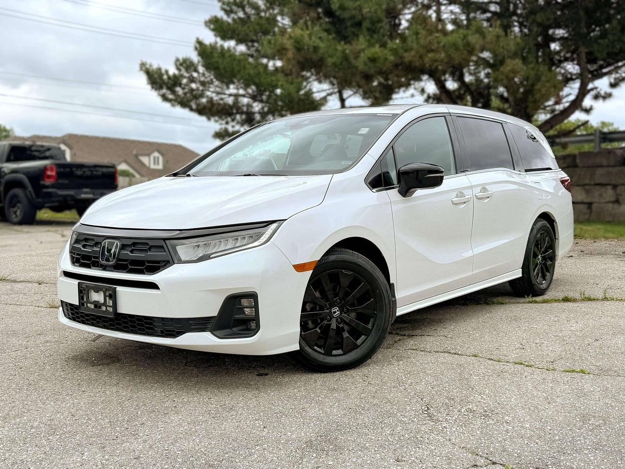 Used 2025 Honda Odyssey Sport-L | 1 KEY FOB | BLUETOOTH | REMOTE START for sale in Waterloo, ON