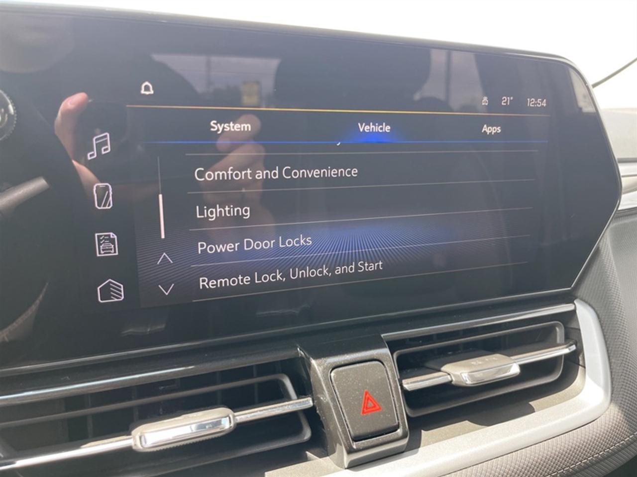 2024 Chevrolet TrailBlazer LT w/Convenience Pkg  **ONE OWNER** Photo
