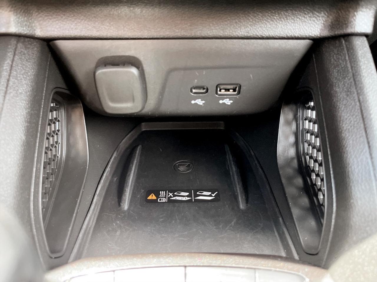 2024 Chevrolet TrailBlazer LT w/Convenience Pkg  **ONE OWNER** Photo