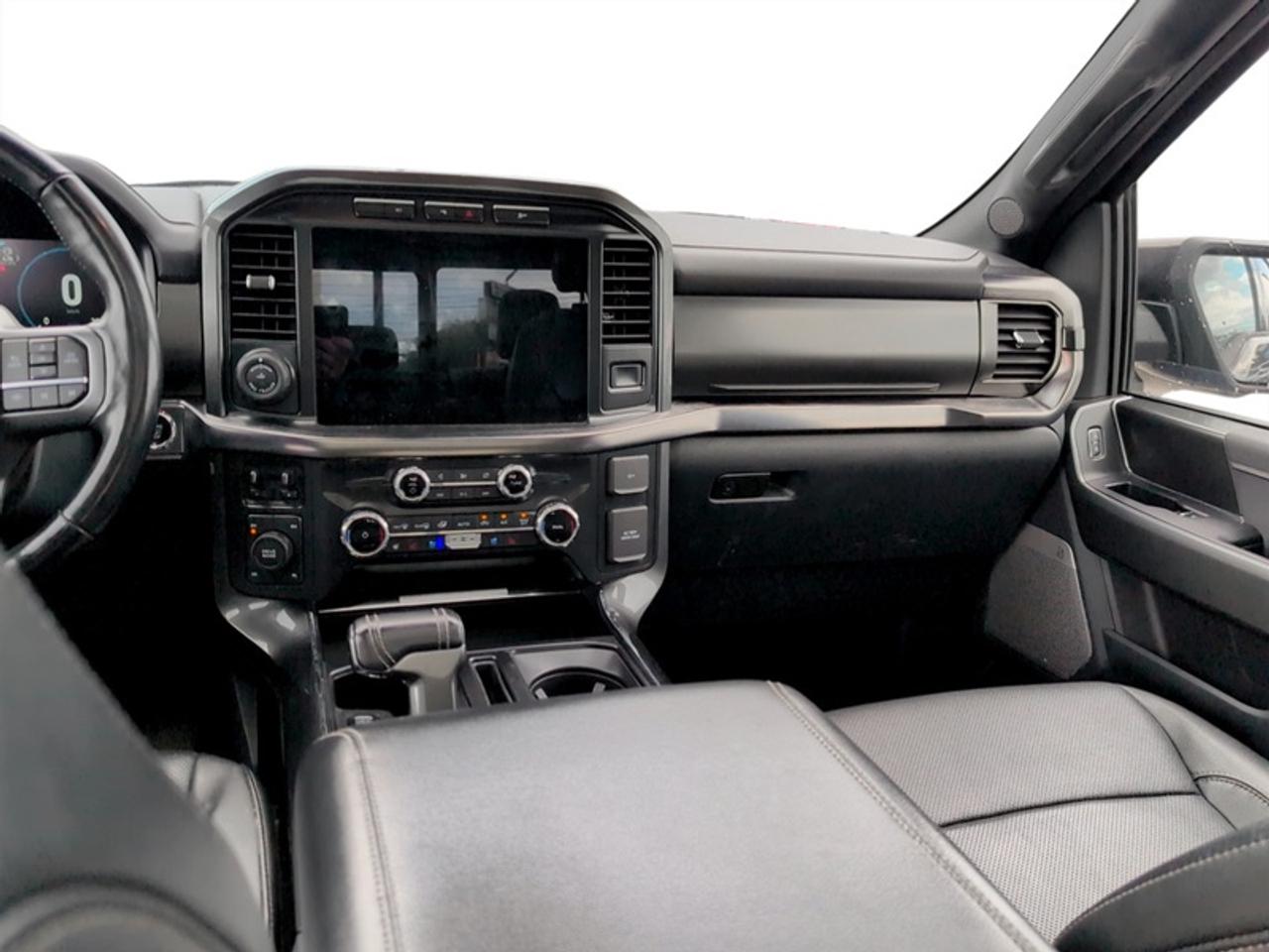 2022 Ford F-150 Lariat w/Black App. Pkg Photo