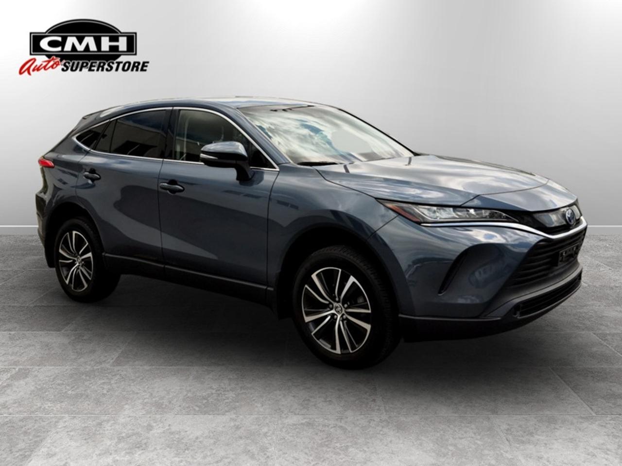 2022 Toyota Venza LE  **HYBRID - CLEAN CARFAX** Photo