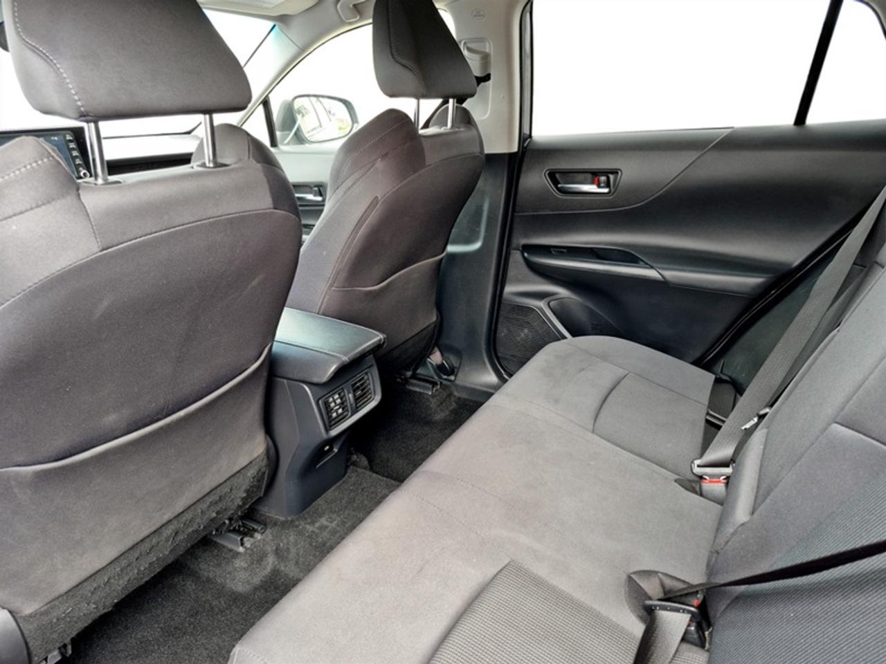 2022 Toyota Venza LE  **HYBRID - CLEAN CARFAX** Photo