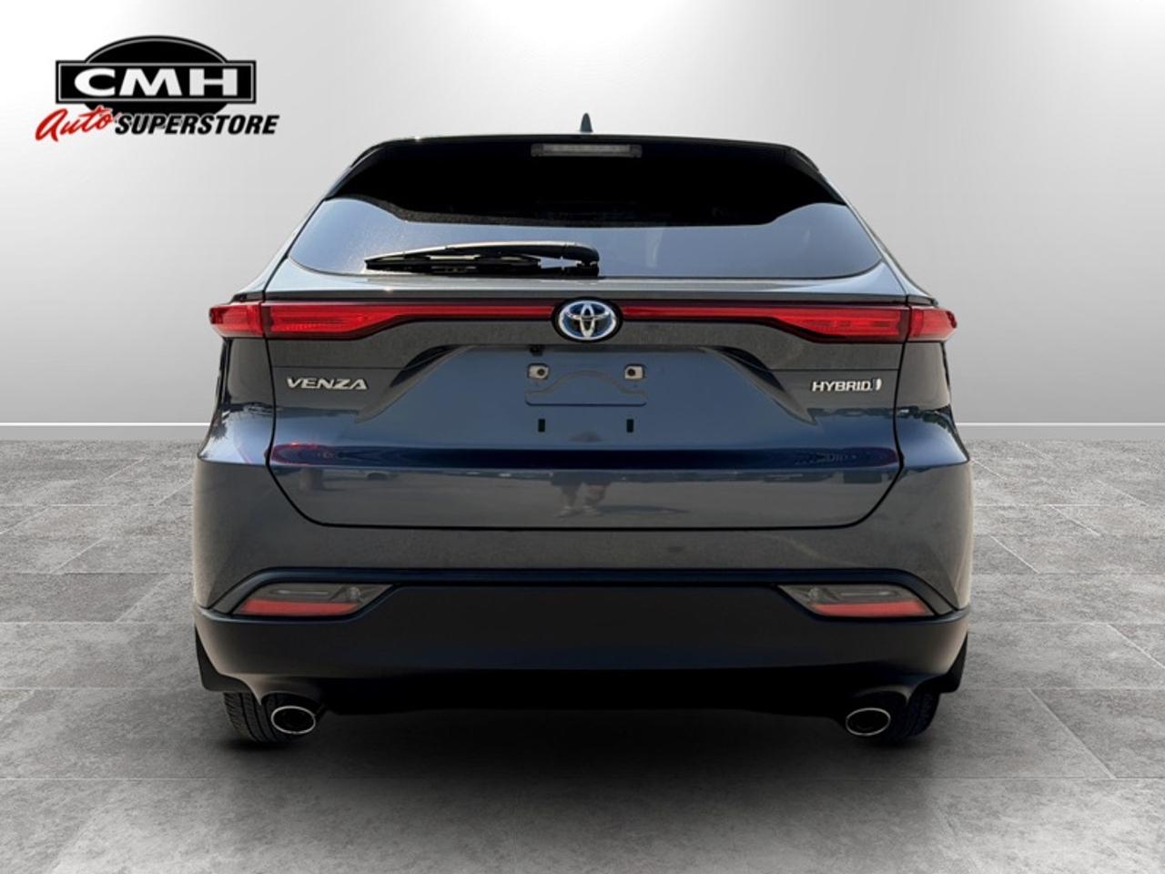 2022 Toyota Venza LE  **HYBRID - CLEAN CARFAX** Photo