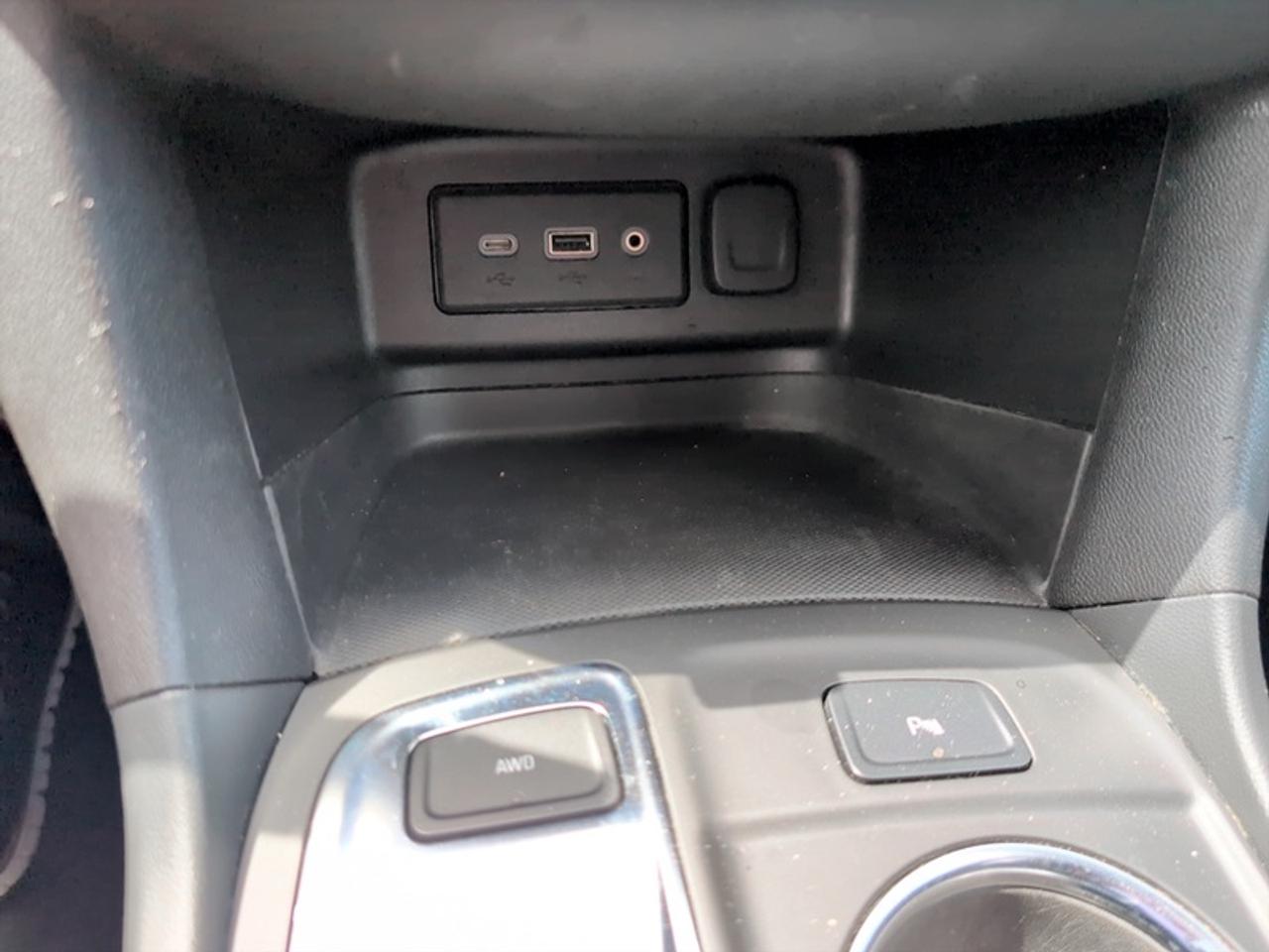 2024 Chevrolet Equinox LT Photo