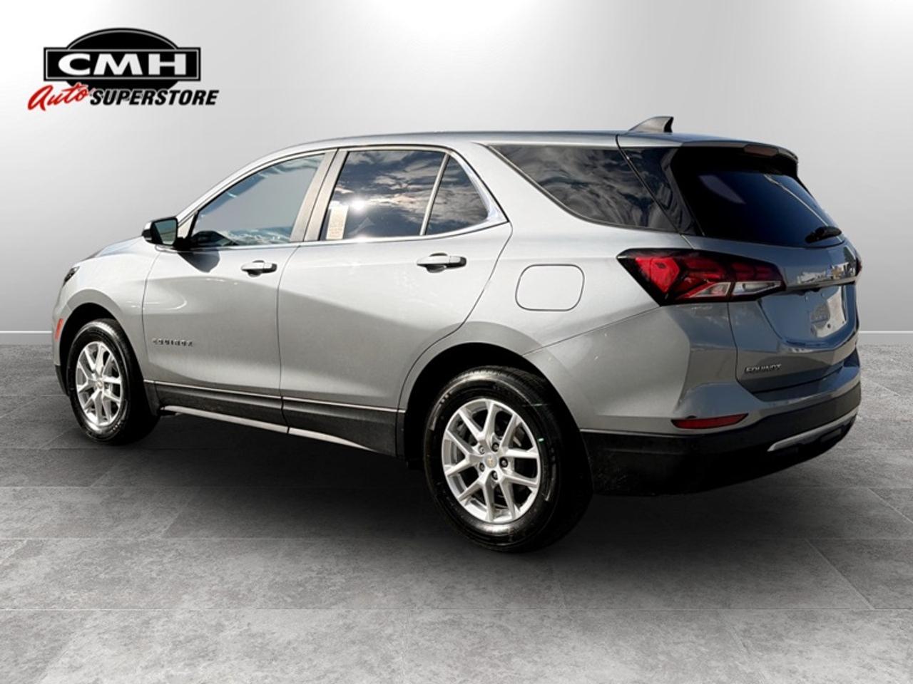 2024 Chevrolet Equinox LT  **CLEAN CARFAX** Photo