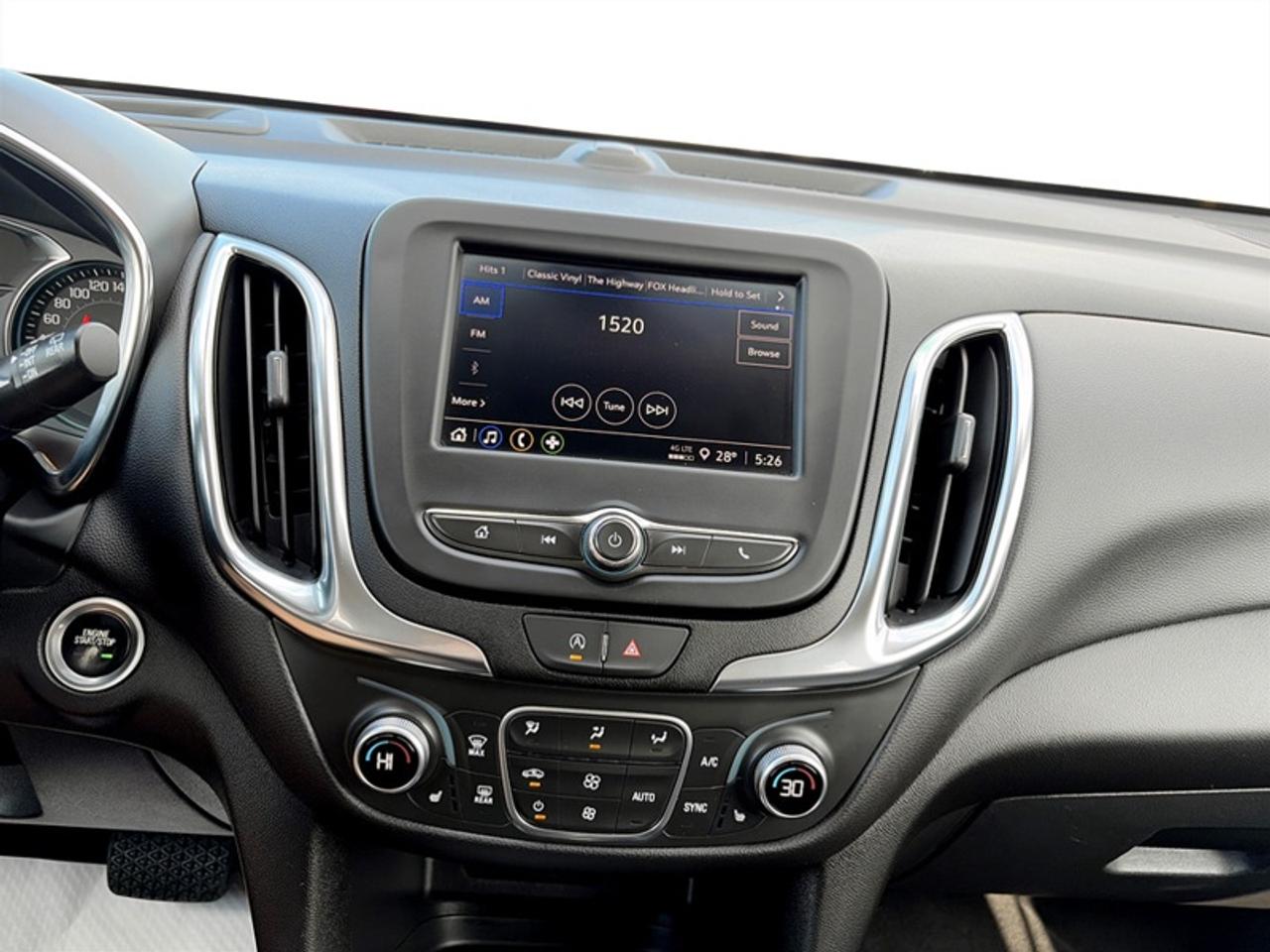 2024 Chevrolet Equinox LT  **CLEAN CARFAX** Photo