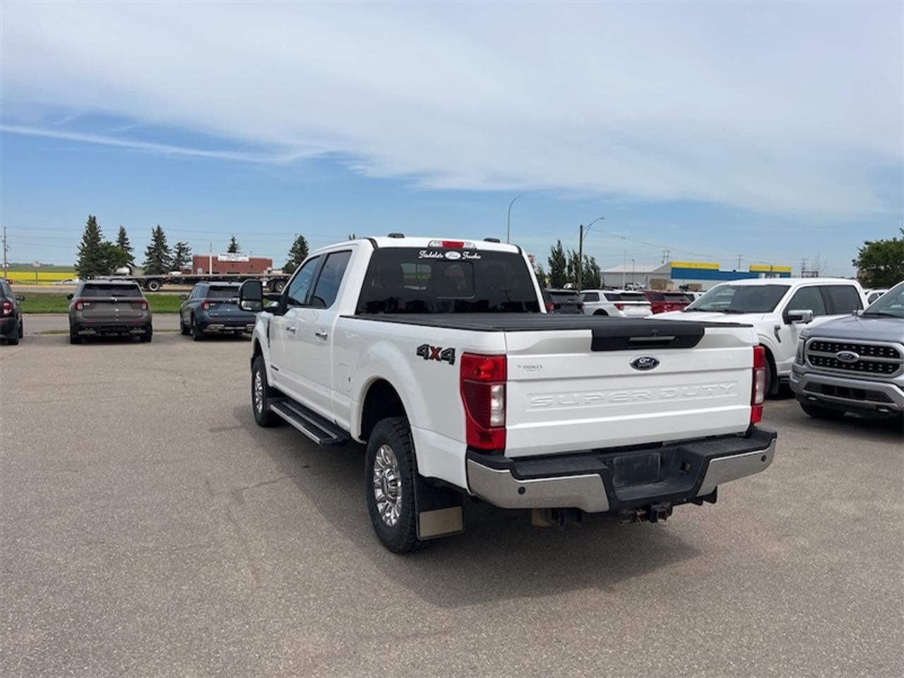 2022 Ford F-250 Super Duty Lariat  - Leather Seats Photo5