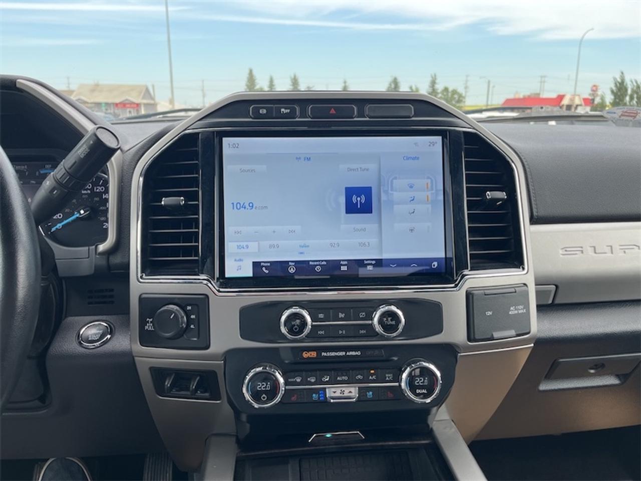 2022 Ford F-250 Super Duty Lariat  - Leather Seats Photo5