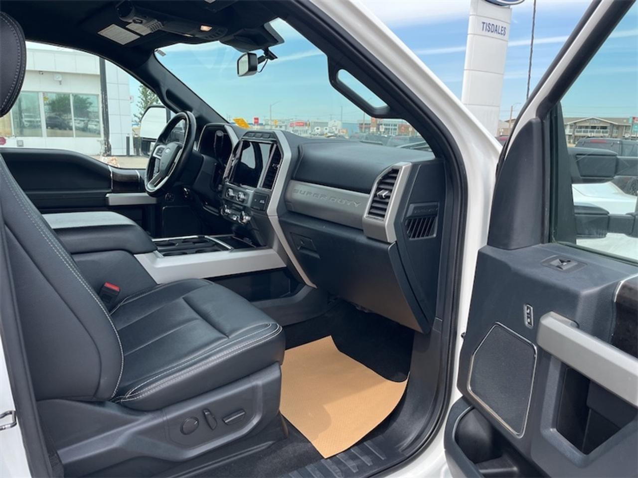 2022 Ford F-250 Super Duty Lariat  - Leather Seats Photo5