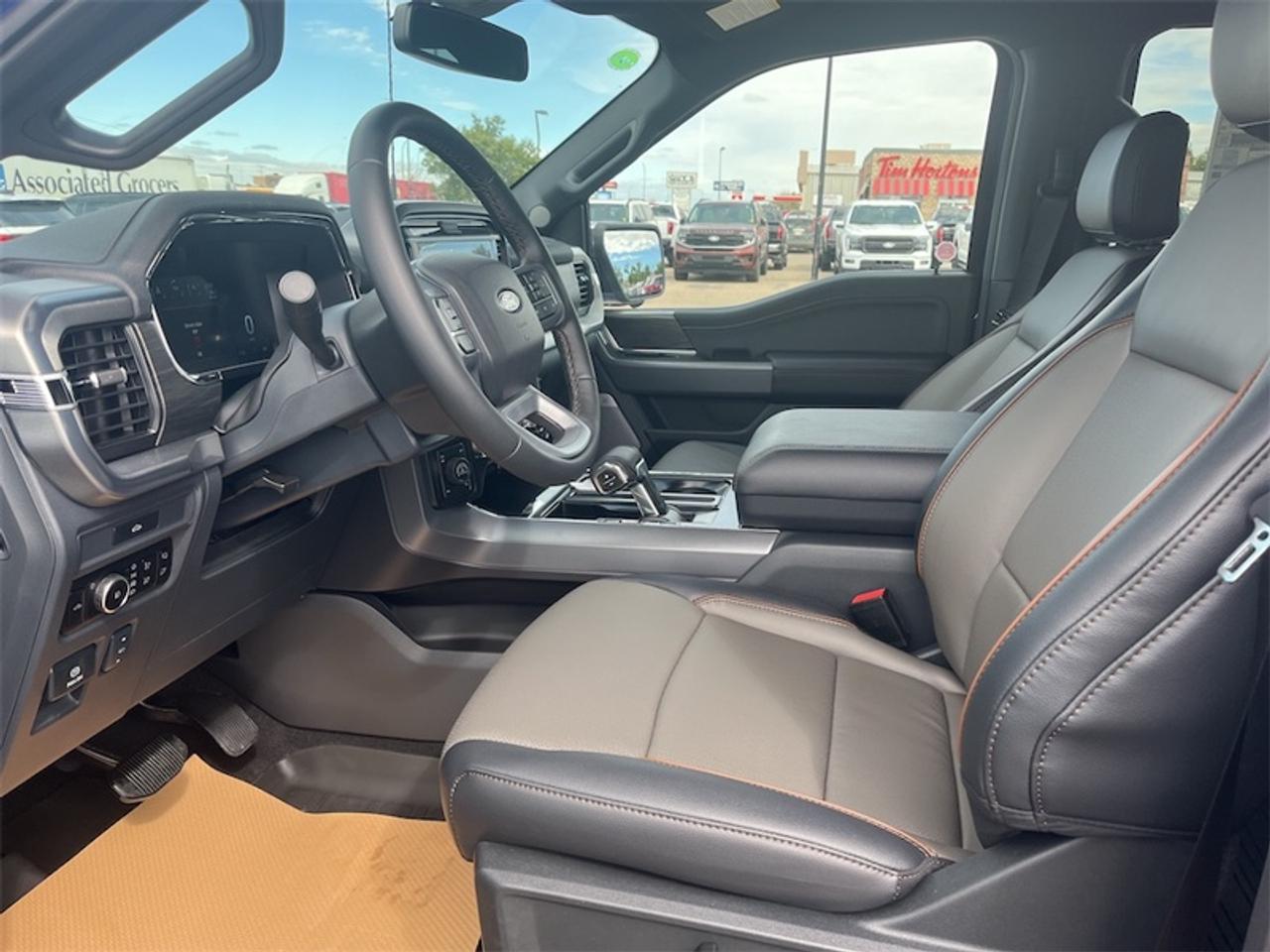 2026 Ford F-150 Lariat  - Tow Package Photo5