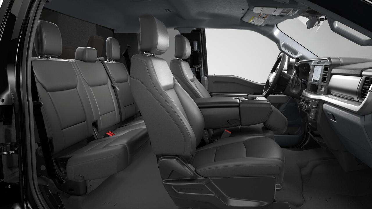 2026 Ford Super Duty F-250 XLT Photo