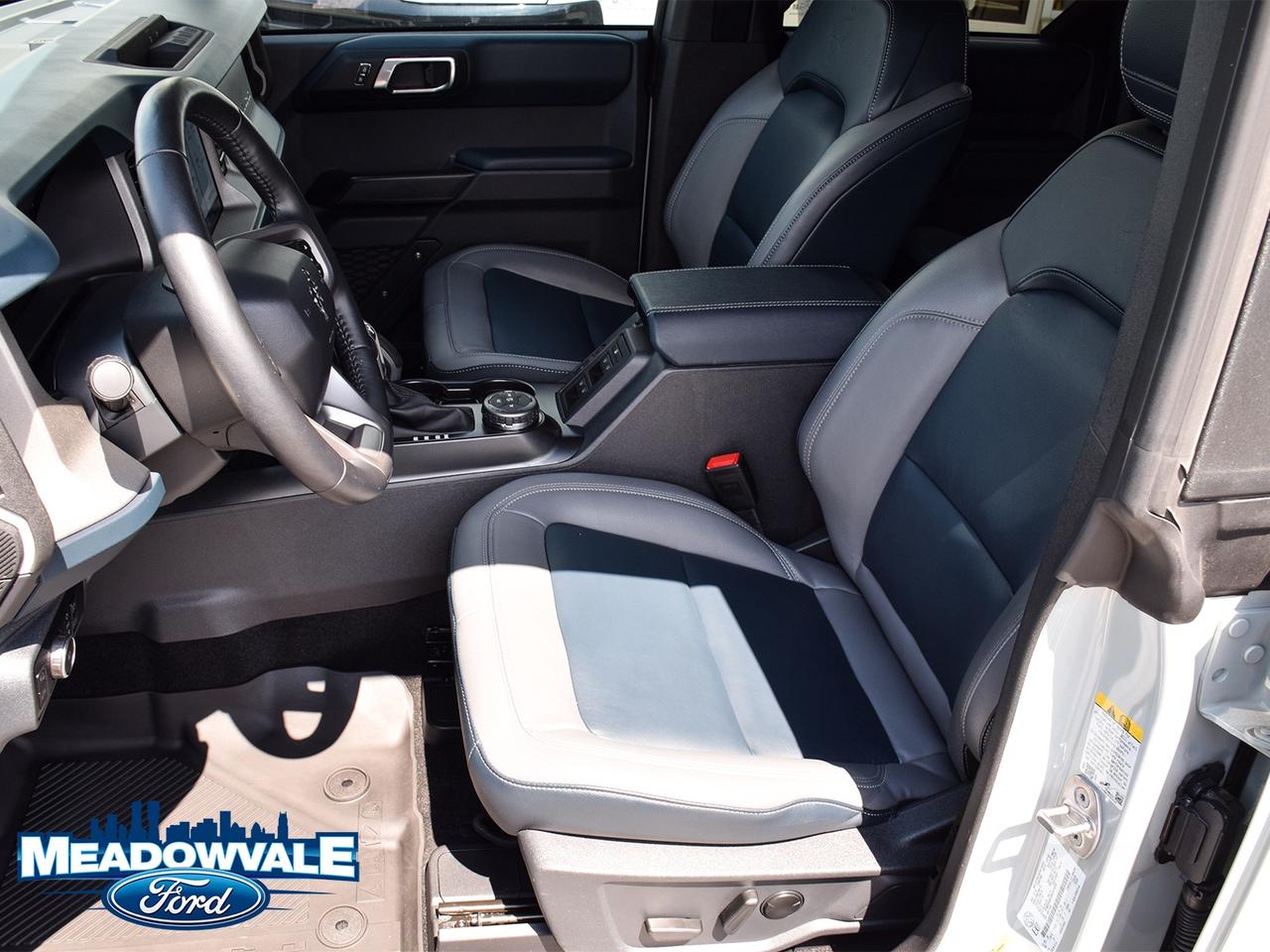2024 Ford Bronco Outer Banks Photo