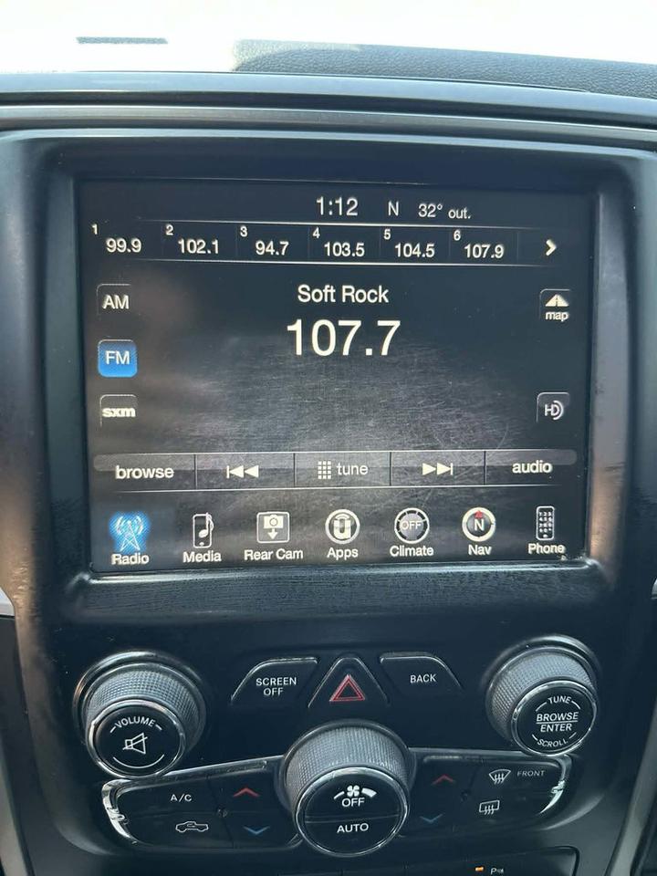 2017 RAM 1500 SLT - Photo #18