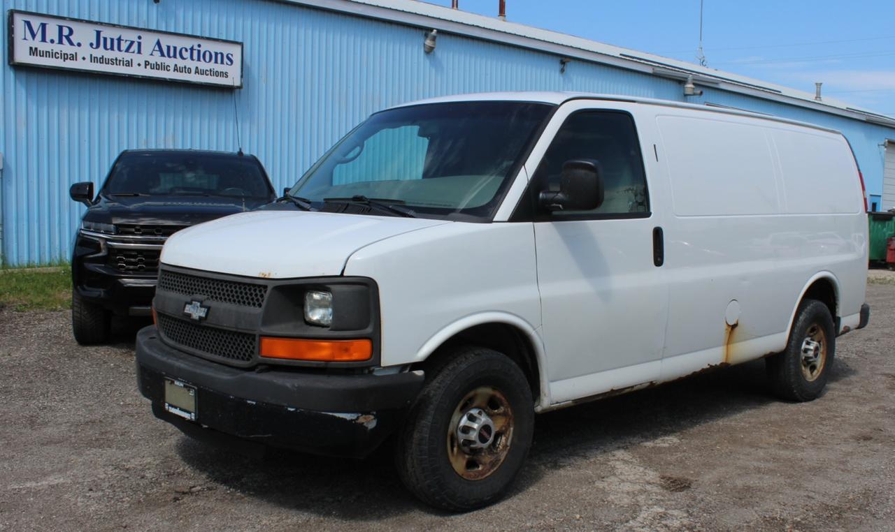 Used 2014 GMC Savana Cargo Van  for sale in Breslau, ON