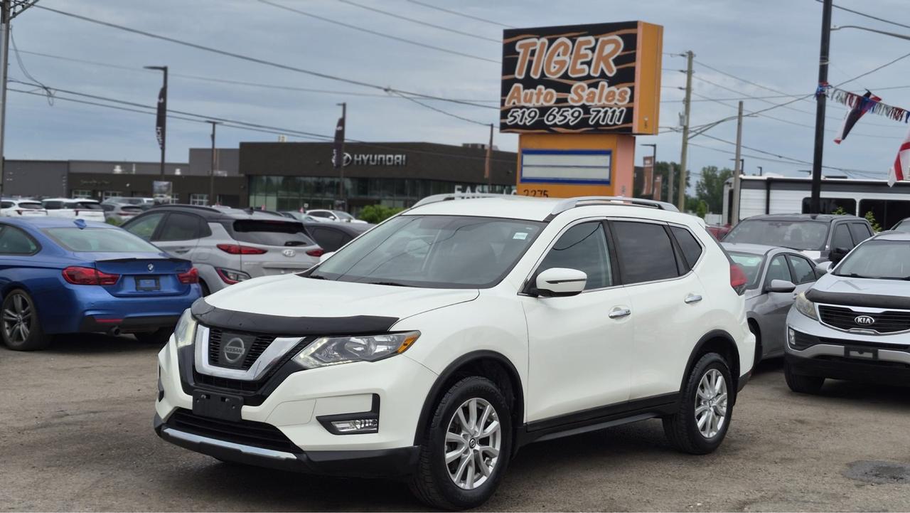 2017 Nissan Rogue SV, AWD, ONLY 36,000KMS, LOADED, LOW KMS, CERT - Photo #1
