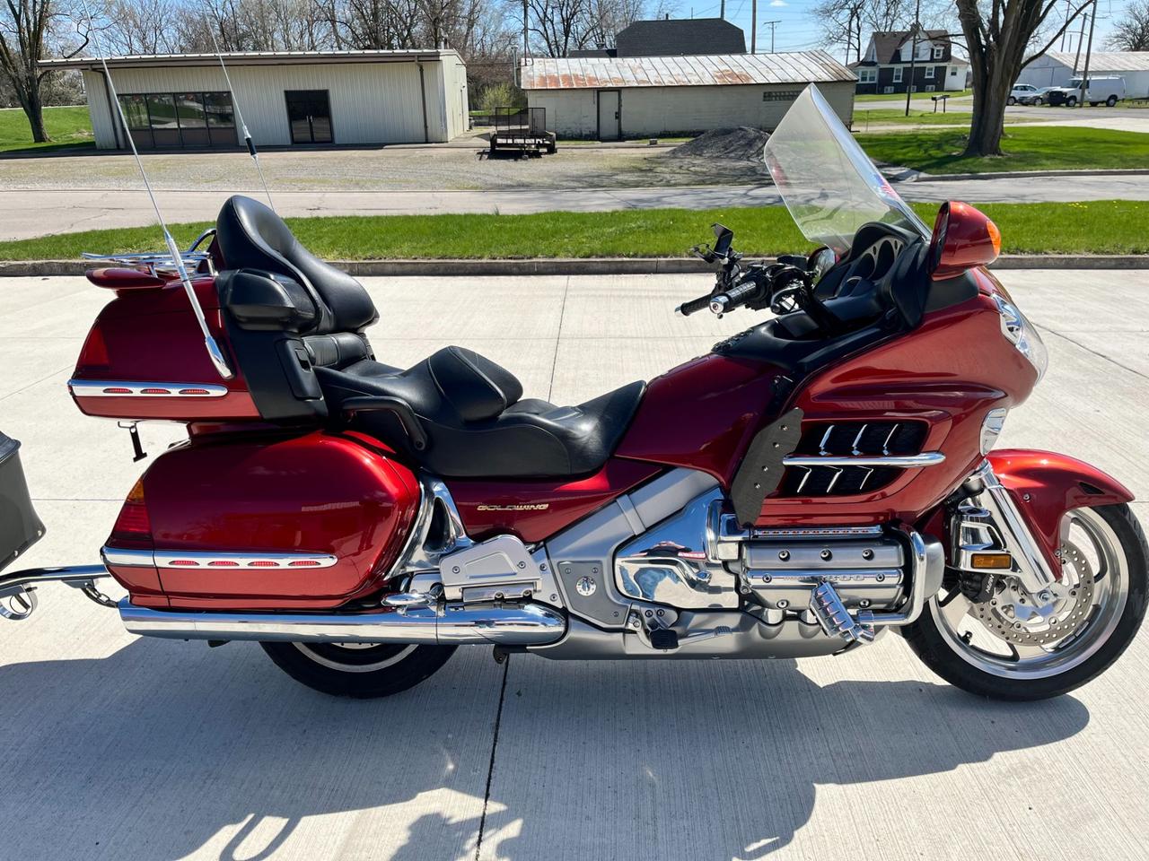 Used 2001 Honda GL1800 Gold wing for sale in Ottawa, ON