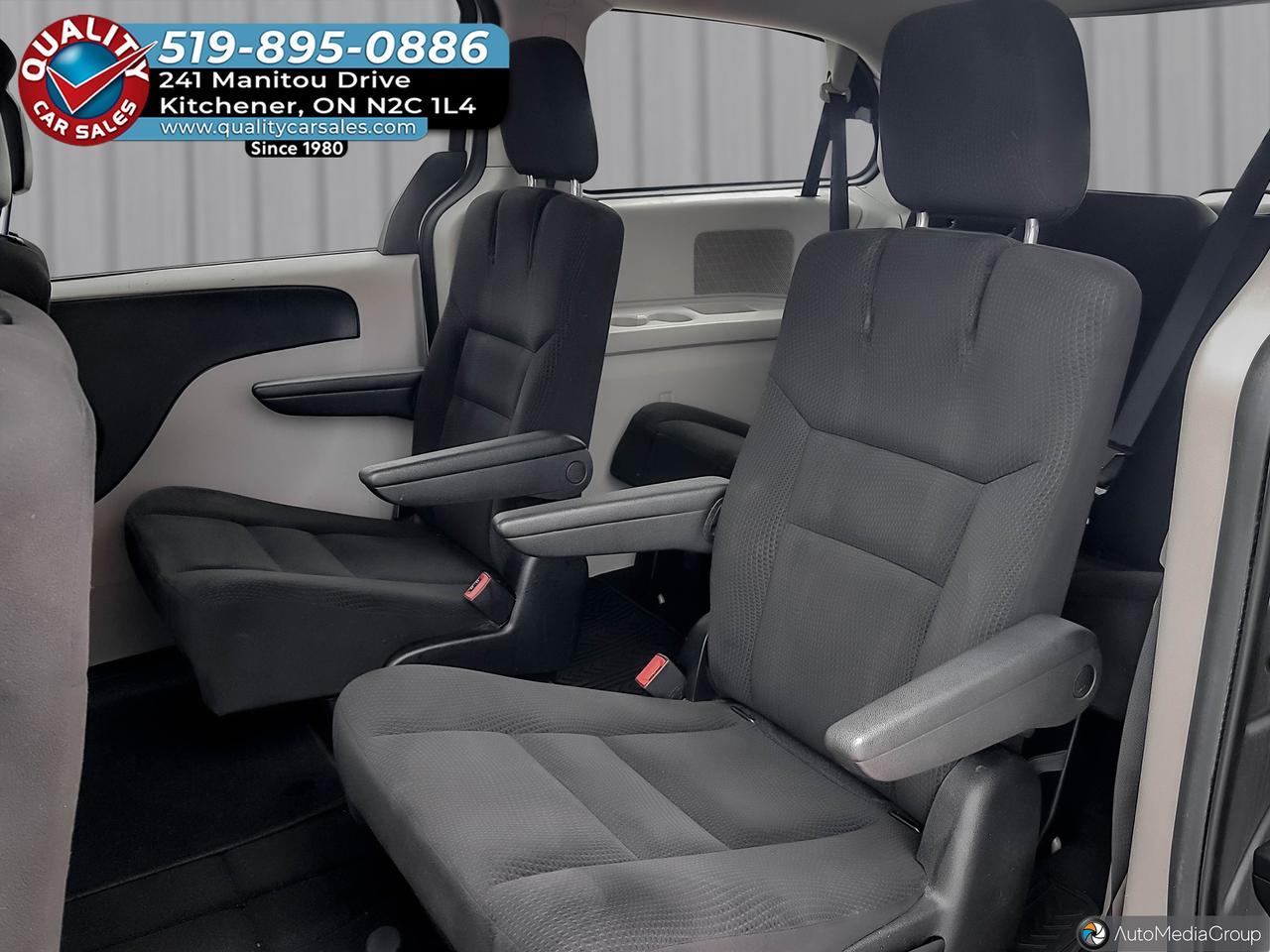 2016 Dodge Grand Caravan SXT *STOW N GO* Photo