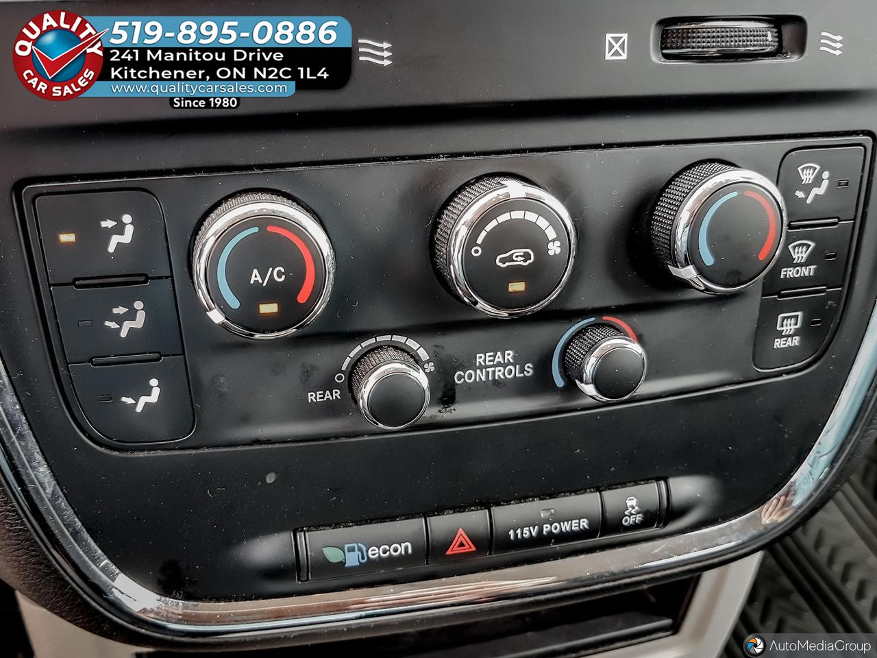 2016 Dodge Grand Caravan SXT *STOW N GO* Photo