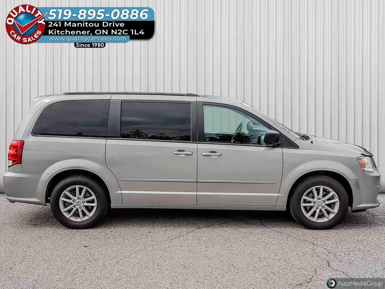 2016 Dodge Grand Caravan SXT *STOW N GO* Photo