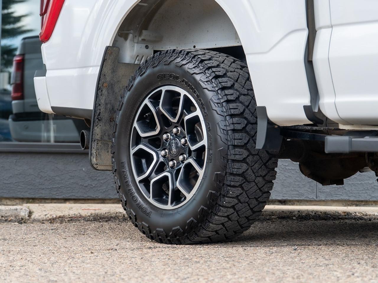 2021 Ford F-150 XLT FX4 Photo3