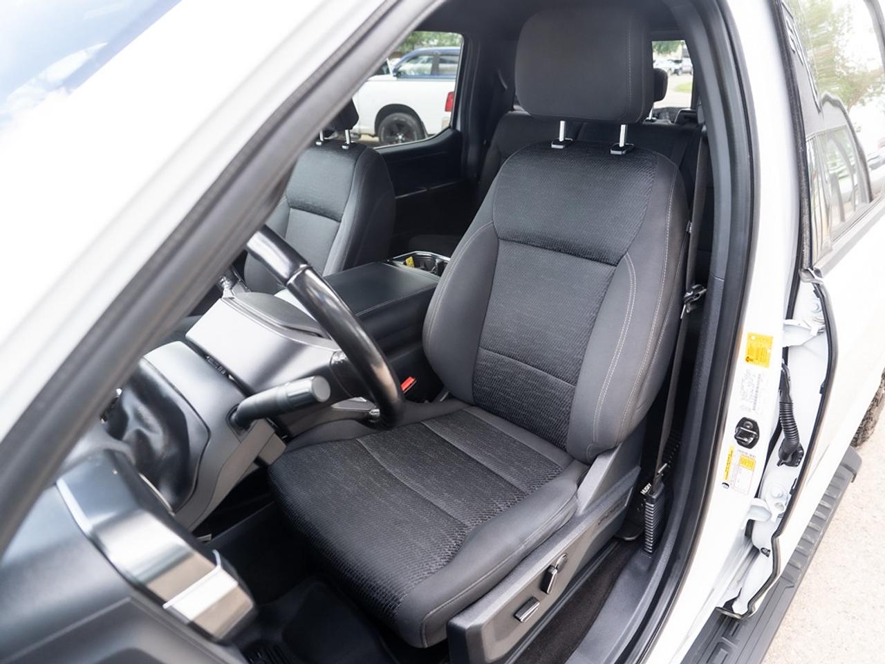 2021 Ford F-150 XLT FX4 Photo18