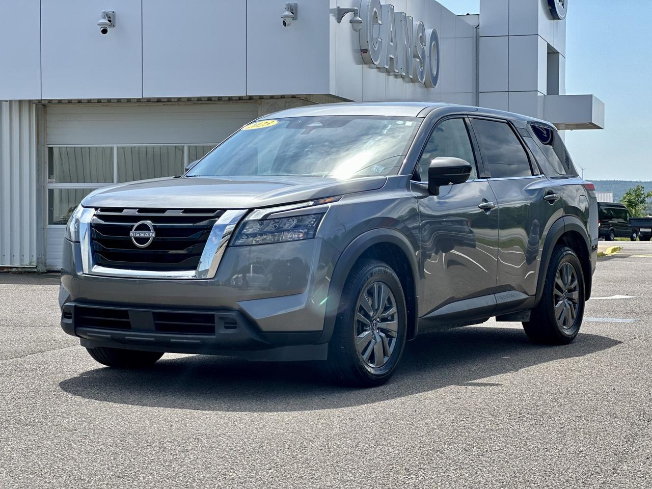 2023 Nissan Pathfinder S 4WD W/SEATING FOR 8 Photo2