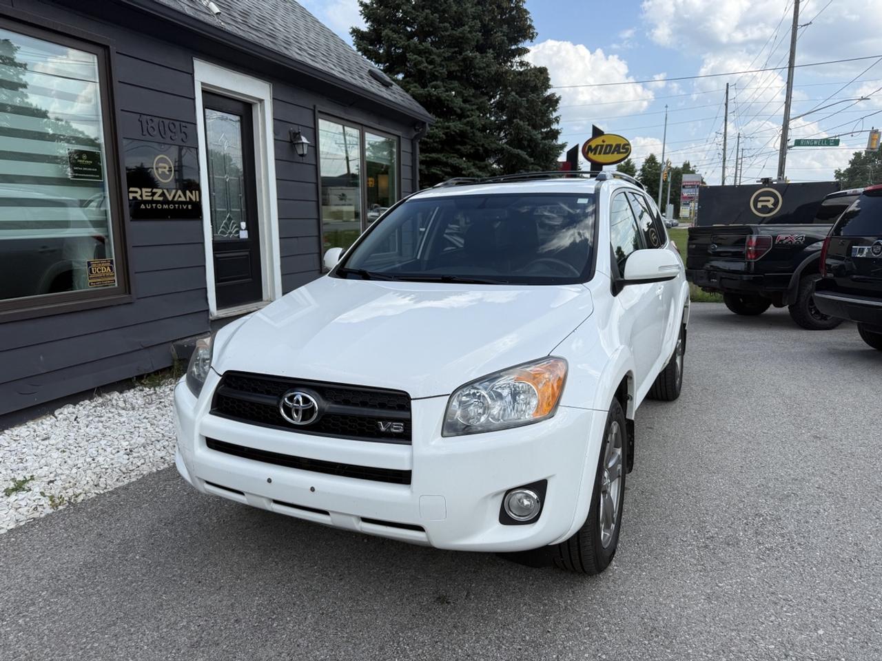 2012 Toyota RAV4 Sport Photo0