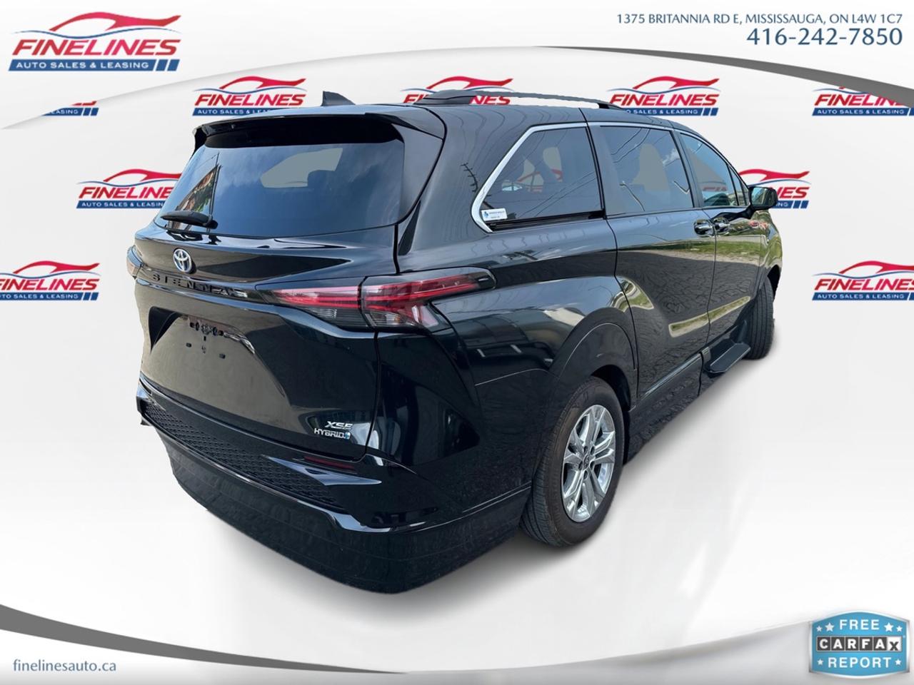 2023 Toyota Sienna  Photo