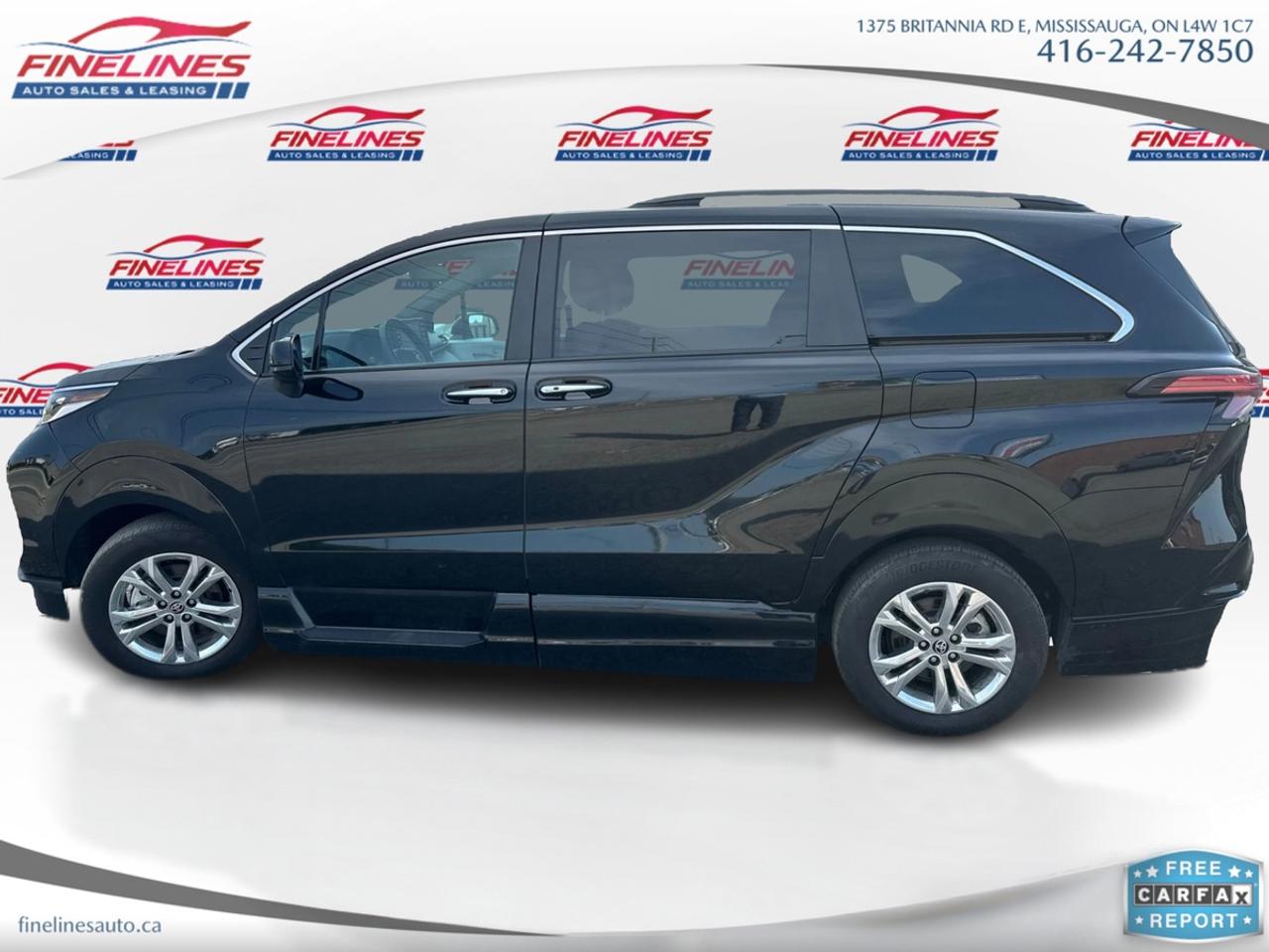 2023 Toyota Sienna  Photo