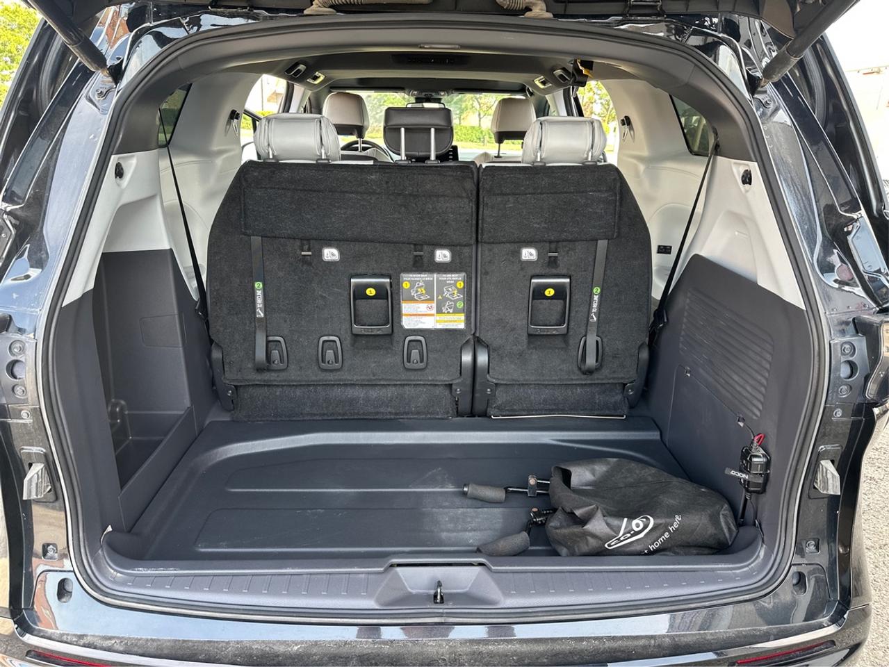 2023 Toyota Sienna  Photo