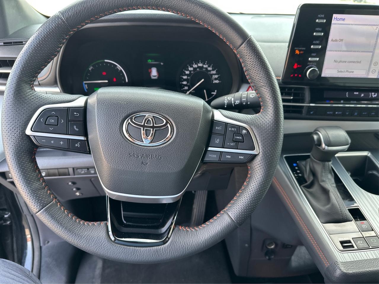 2023 Toyota Sienna  Photo