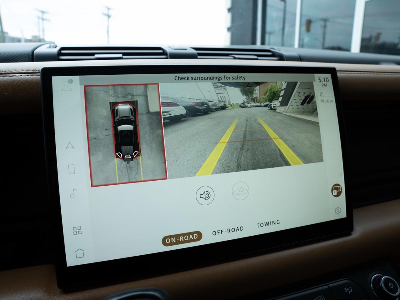 2022 Land Rover Defender 110 | X | HUD | Pano | Meridian Photo