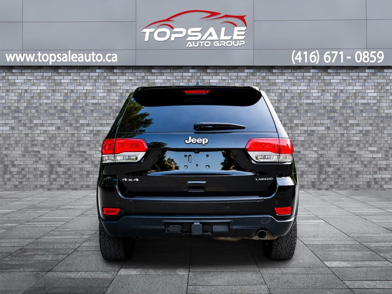 2017 Jeep Grand Cherokee Laredo Photo
