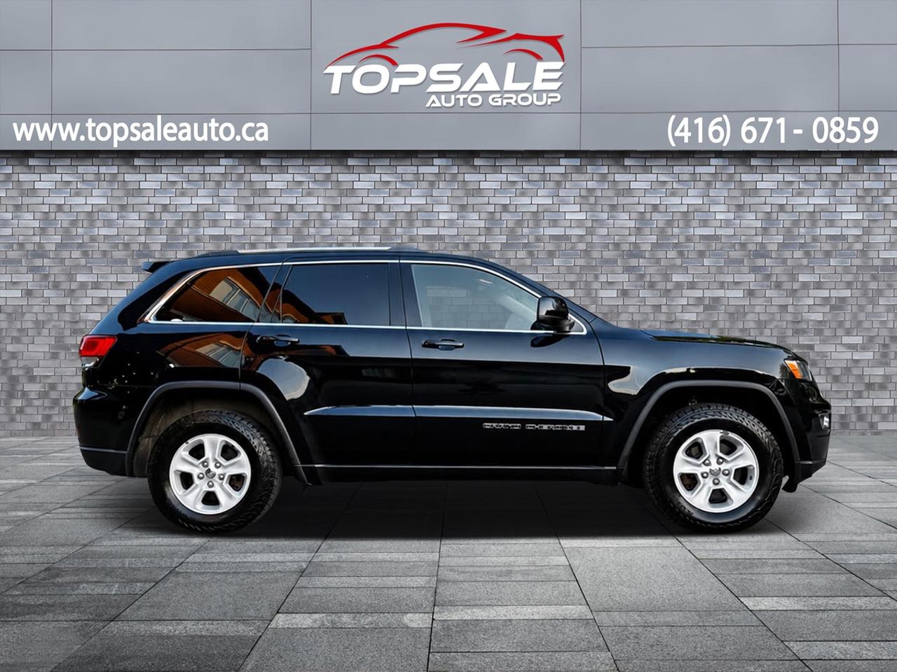 2017 Jeep Grand Cherokee Laredo Photo
