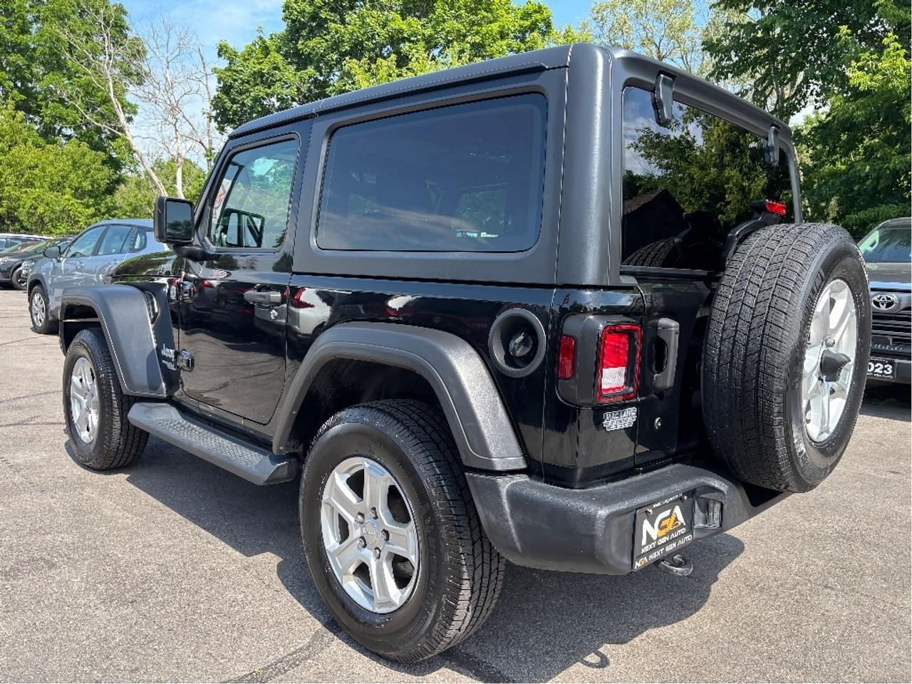 2020 Jeep Wrangler Sport S Photo