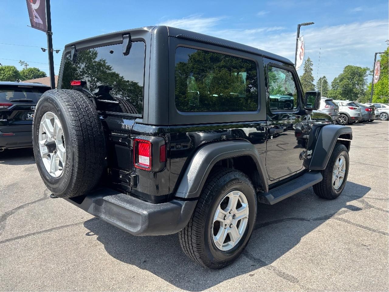 2020 Jeep Wrangler Sport S Photo