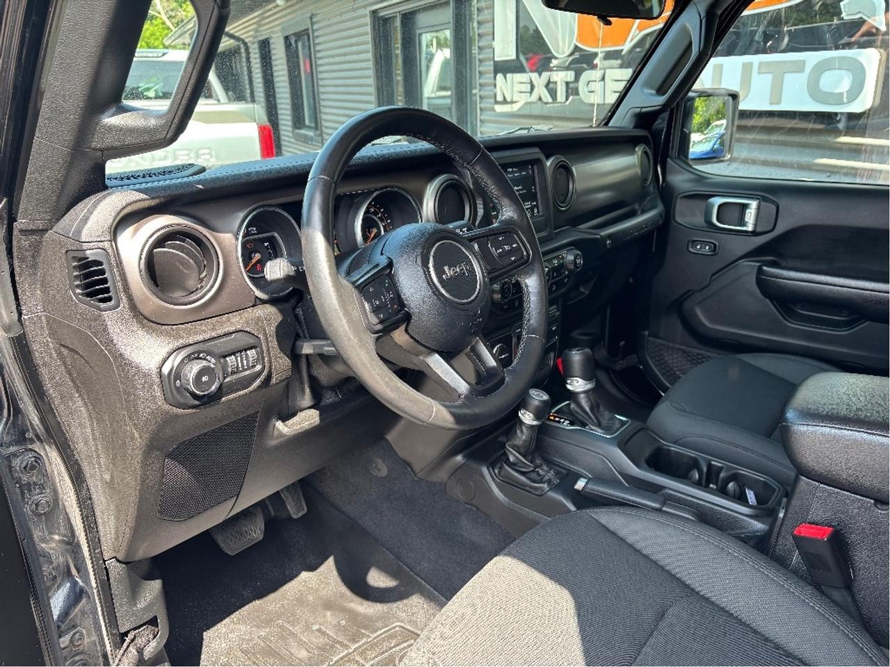 2020 Jeep Wrangler Sport S Photo