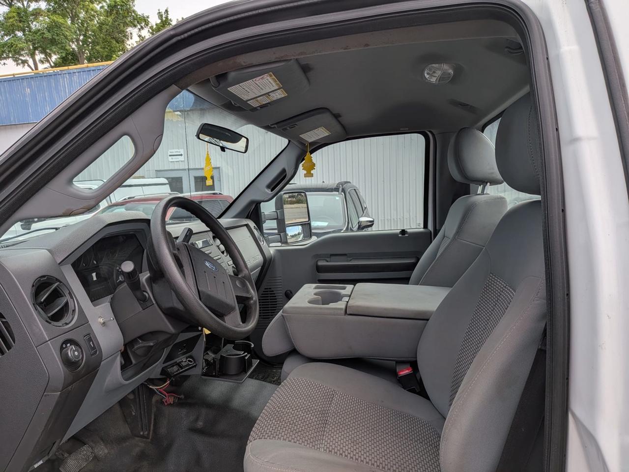 2016 Ford F-550 XL Photo