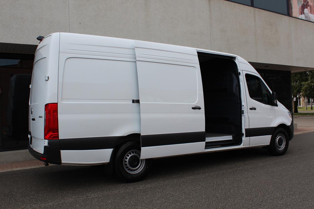 2025 Mercedes-Benz Sprinter Cargo Van 170" - FULL SIZE - DIESEL - LOW KM Photo