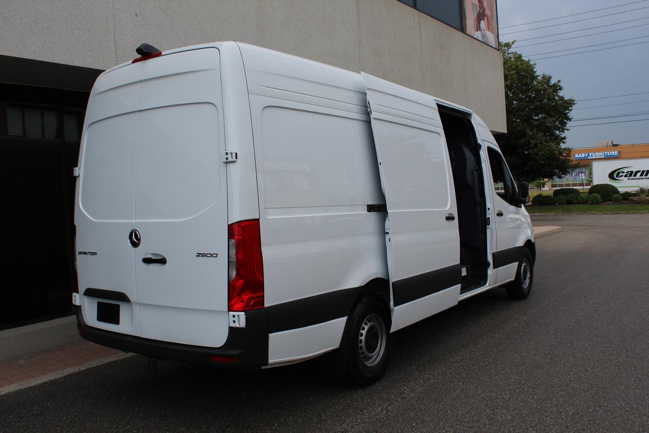 2025 Mercedes-Benz Sprinter Cargo Van 170" - FULL SIZE - DIESEL - LOW KM Photo