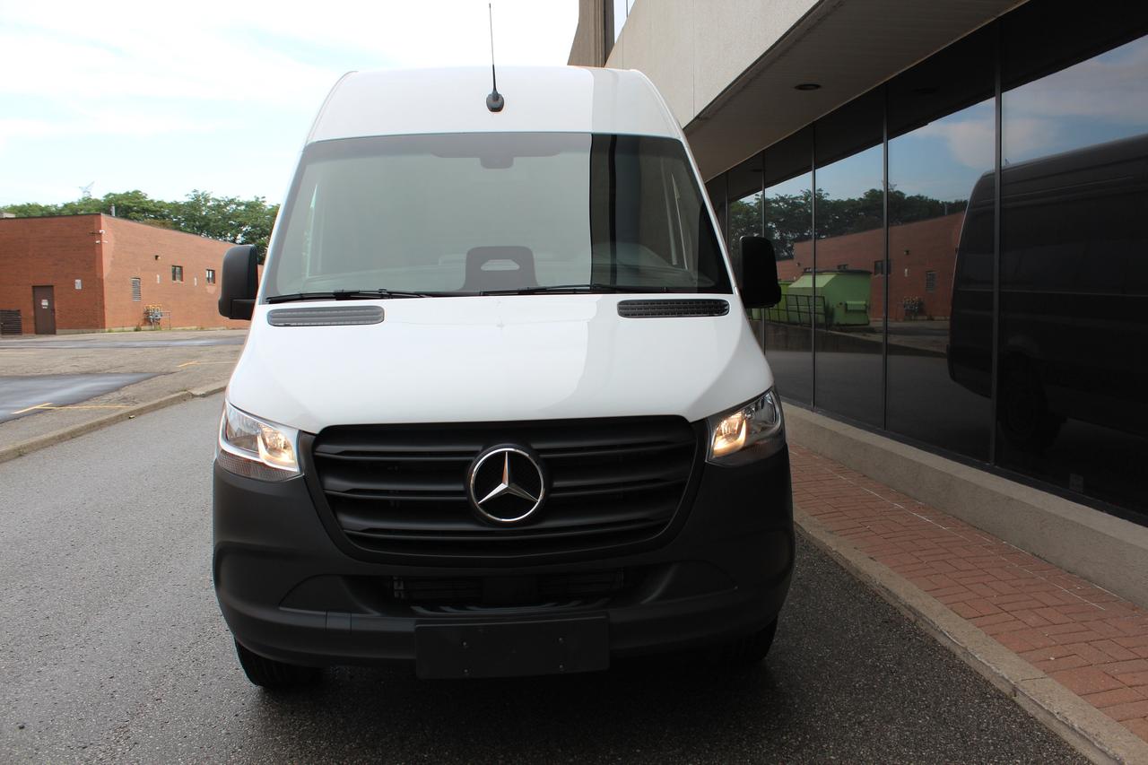 2025 Mercedes-Benz Sprinter Cargo Van 170" - FULL SIZE - DIESEL - LOW KM Photo