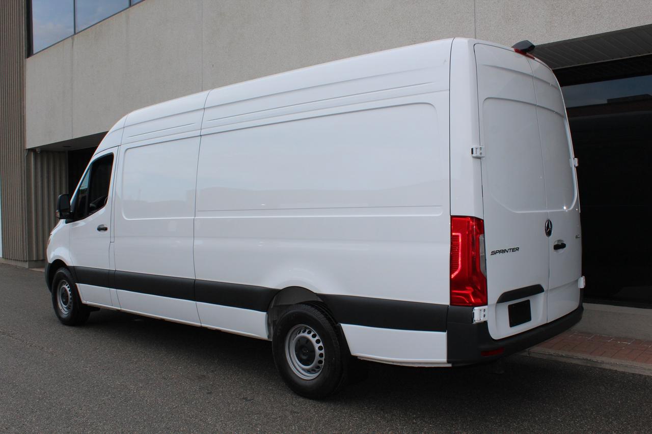 2025 Mercedes-Benz Sprinter Cargo Van 170" - FULL SIZE - DIESEL - LOW KM Photo