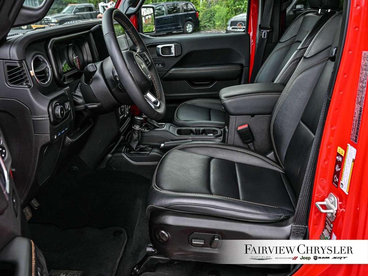 2024 Jeep Wrangler Sahara 4 Door 4x4 SKY TOP   LEATHER   BLIND SPOT   ALPINE   NAVIGATION ! Photo